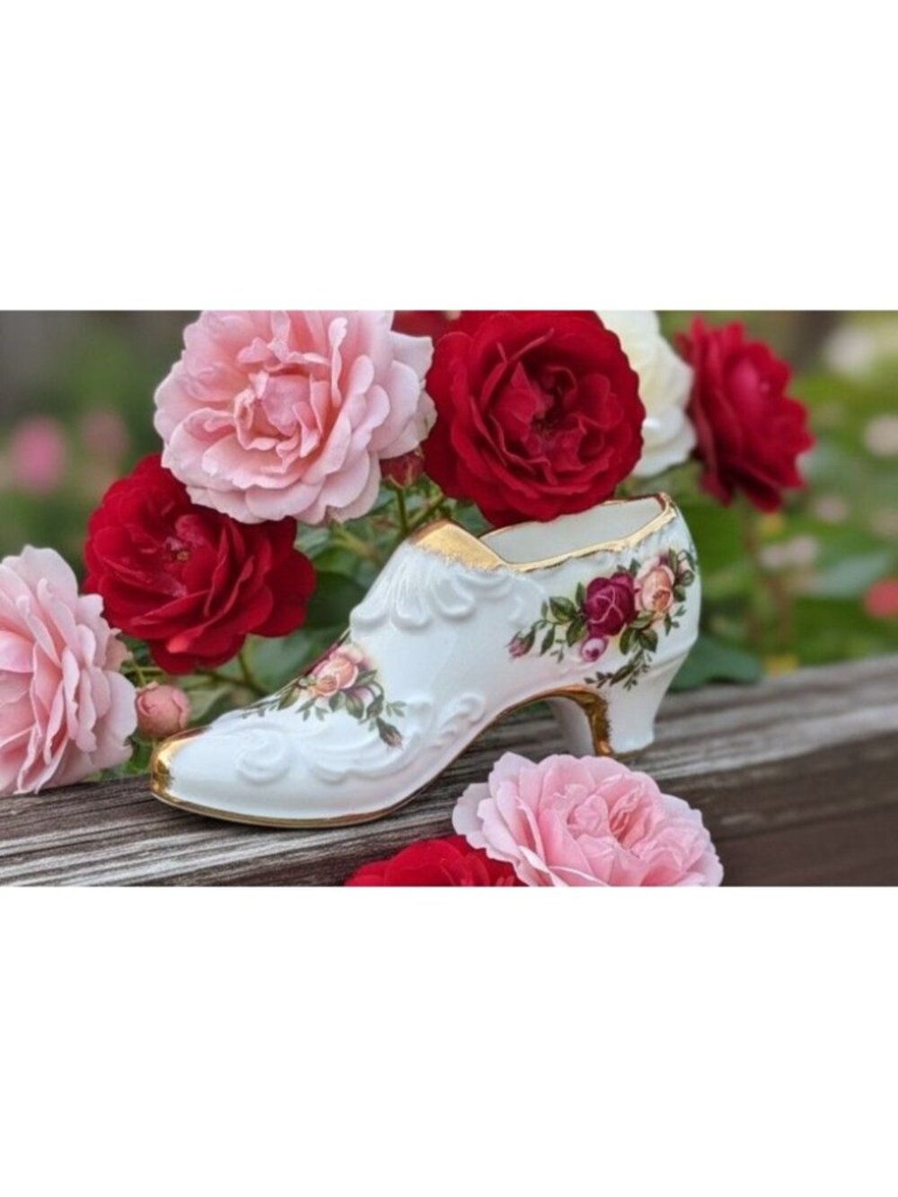 Royal Albert Old Country Roses Bone China Decorative Shoe Figurine Gold Trim 4.7